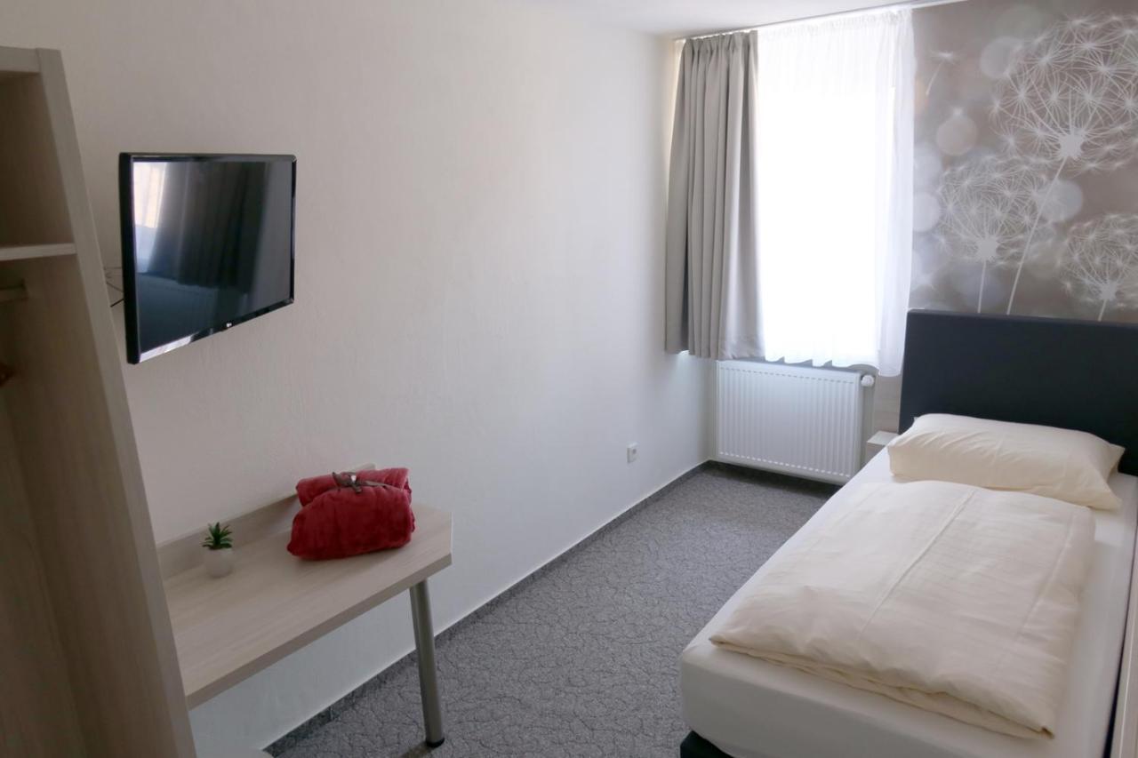 Hotel Waldoza Waldmohr ภายนอก รูปภาพ