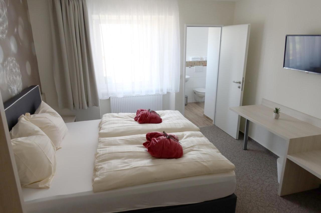 Hotel Waldoza Waldmohr ภายนอก รูปภาพ